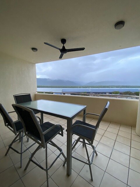 杰克纽厄尔假日公寓式酒店主图