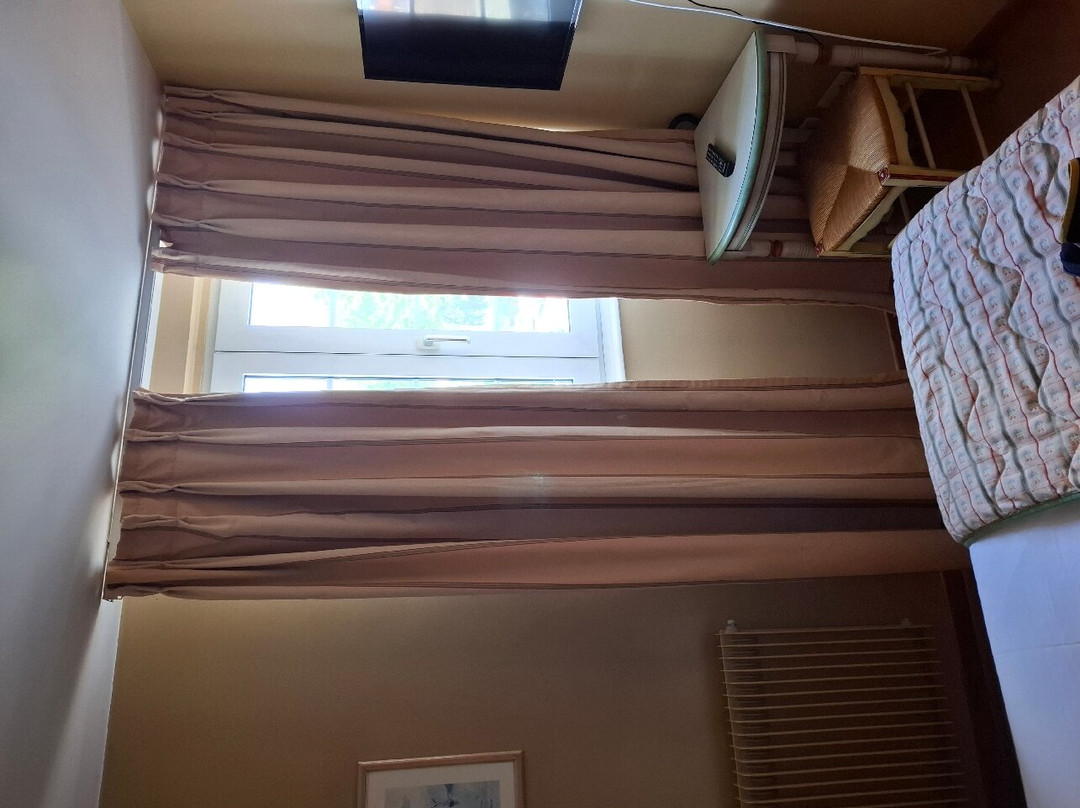 布斯若酒店主图