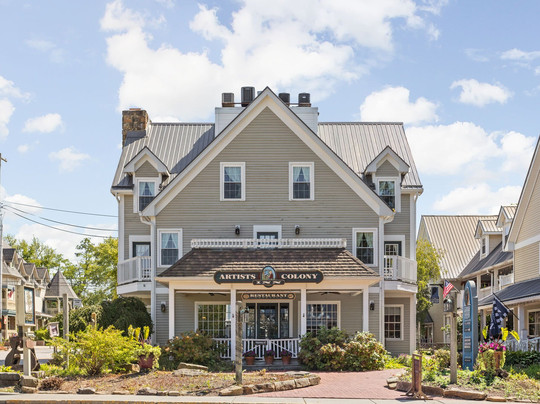 Beanblossom酒店住宿-Artists Colony Inn