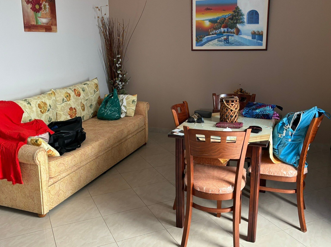 艾尔基奥尼酒店主图