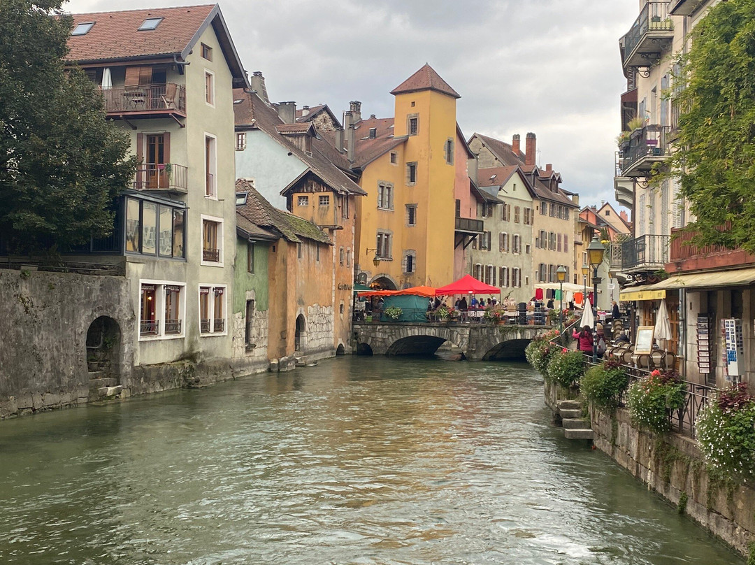 Pont Perriere-安纳西必去景点