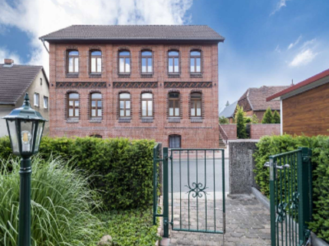 Lehrte酒店住宿-Landhotel Behre