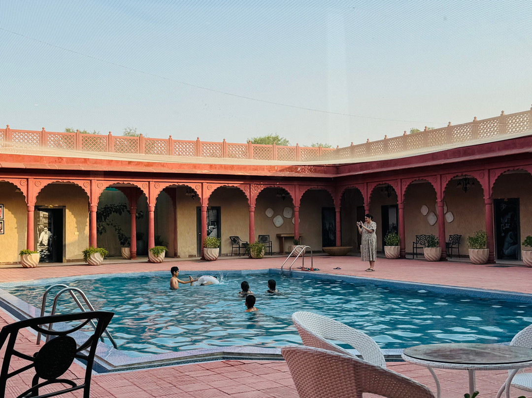 维斯塔比卡内尔宫酒店主图