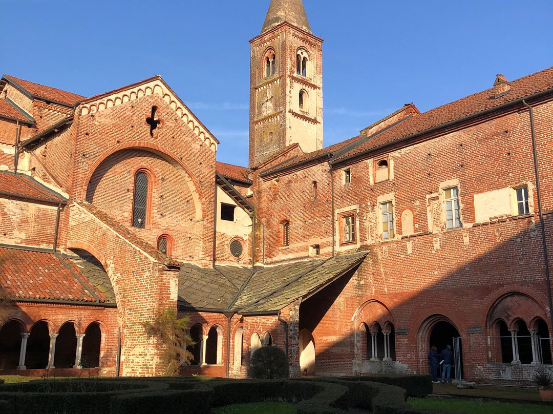 Abbazia di Santa Maria di Staffarda景点图片