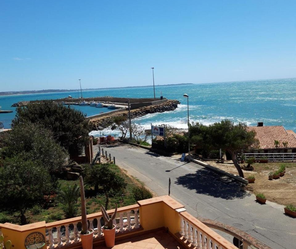 Le Castella酒店住宿-Miramare B&B Di Cerri Maria