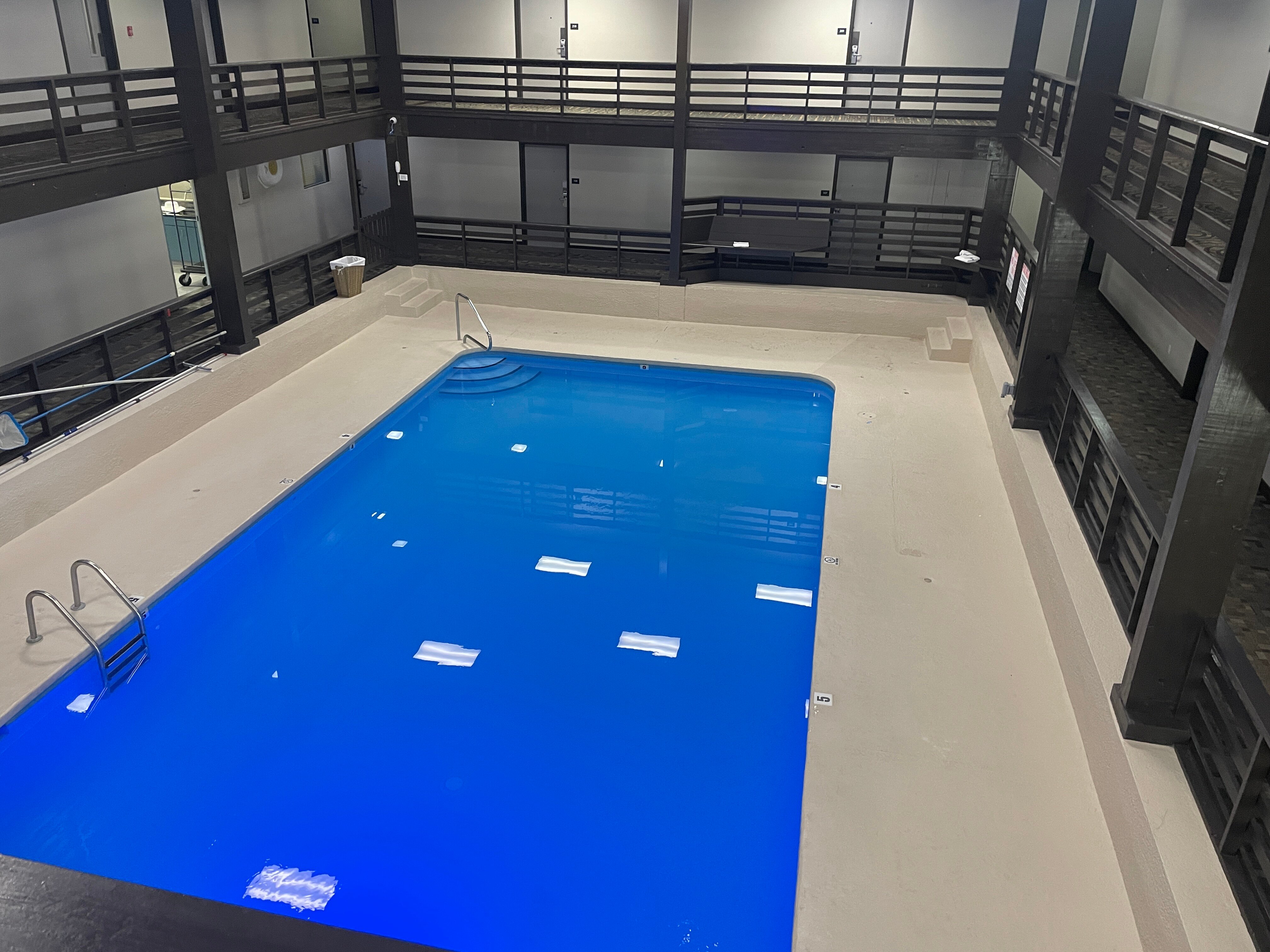 SureStay Plus By Best Western Grand Island-泳池