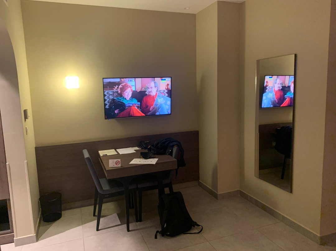 M Suite Hotel主图