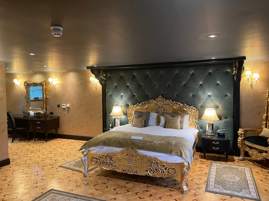 Crab Manor Hotel主图