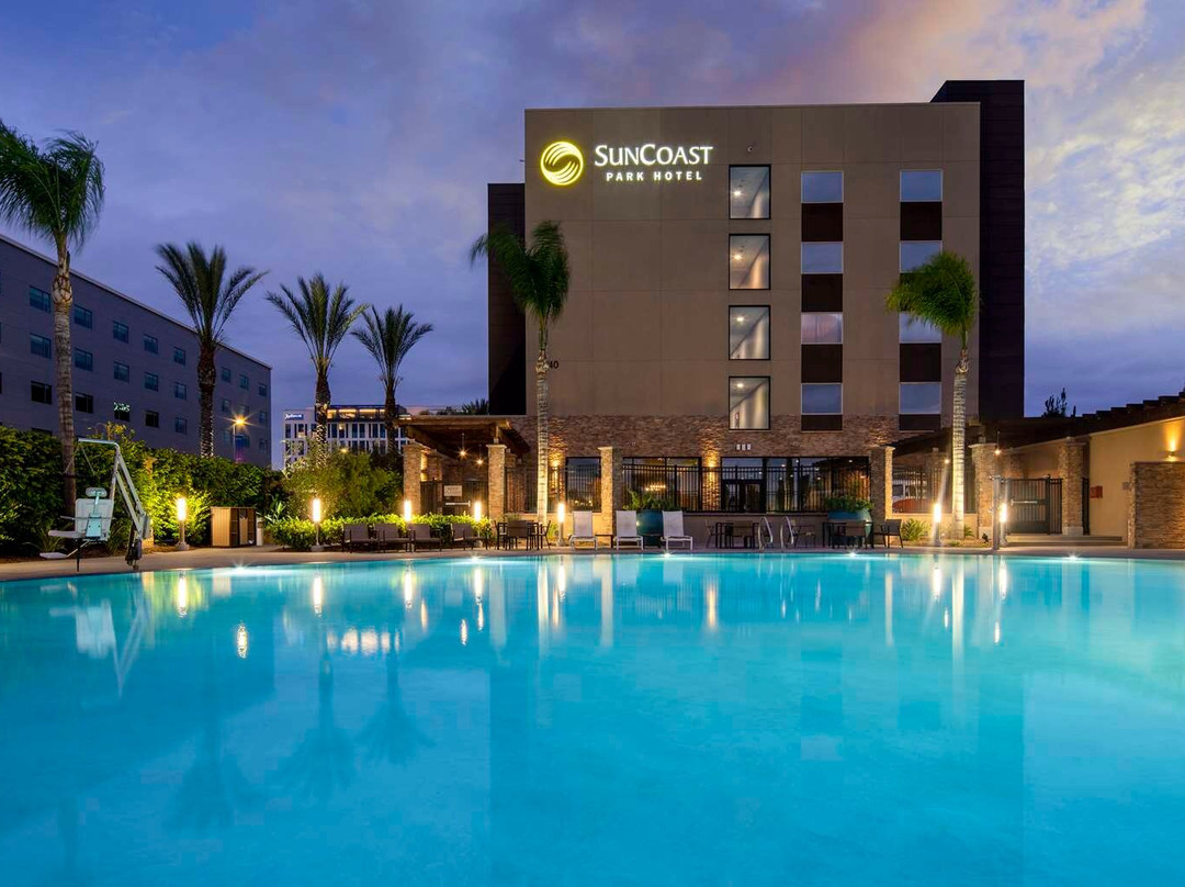 Suncoast Park Hotel Anaheim Resort, Tapestry By Hilton