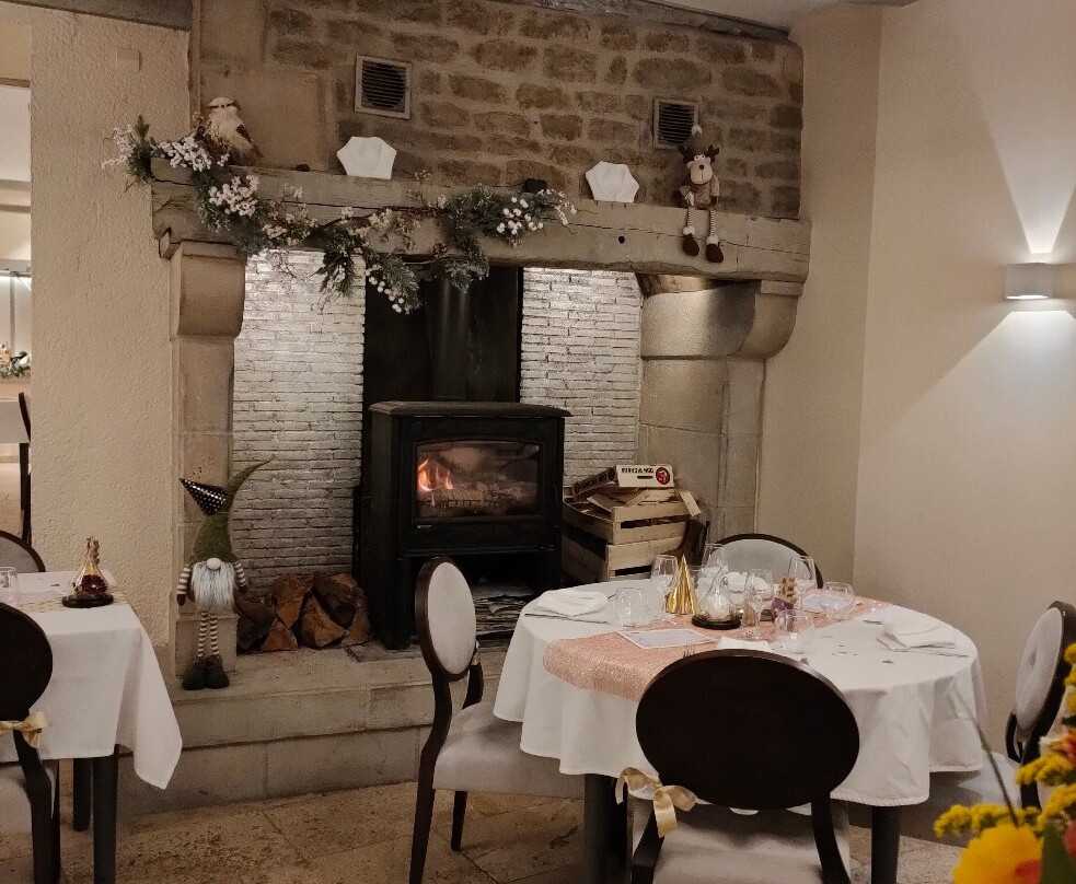 Hotel Restaurant Logis Victor Hugo主图