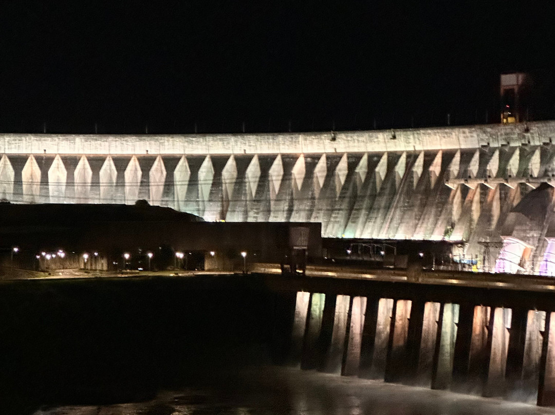 As Luzes de Itaipu-伊瓜苏必去景点