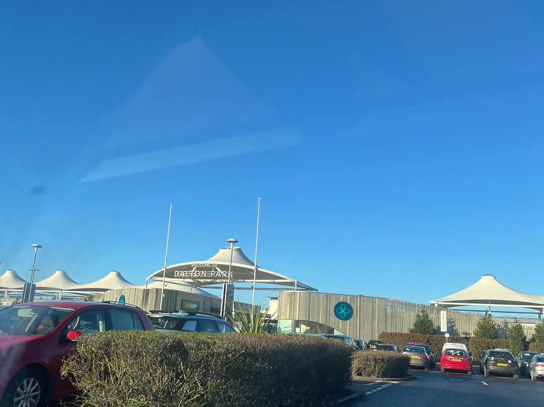 Dalton Park Outlet & Outdoors景点图片