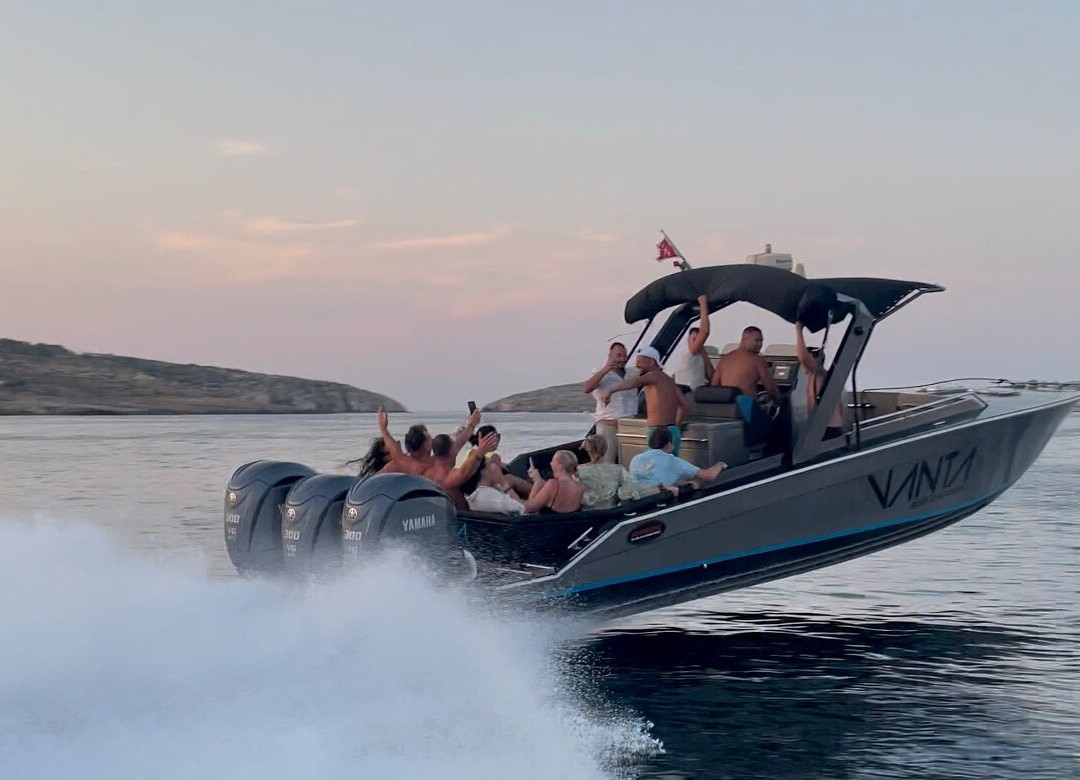 Vanta Boat Charters