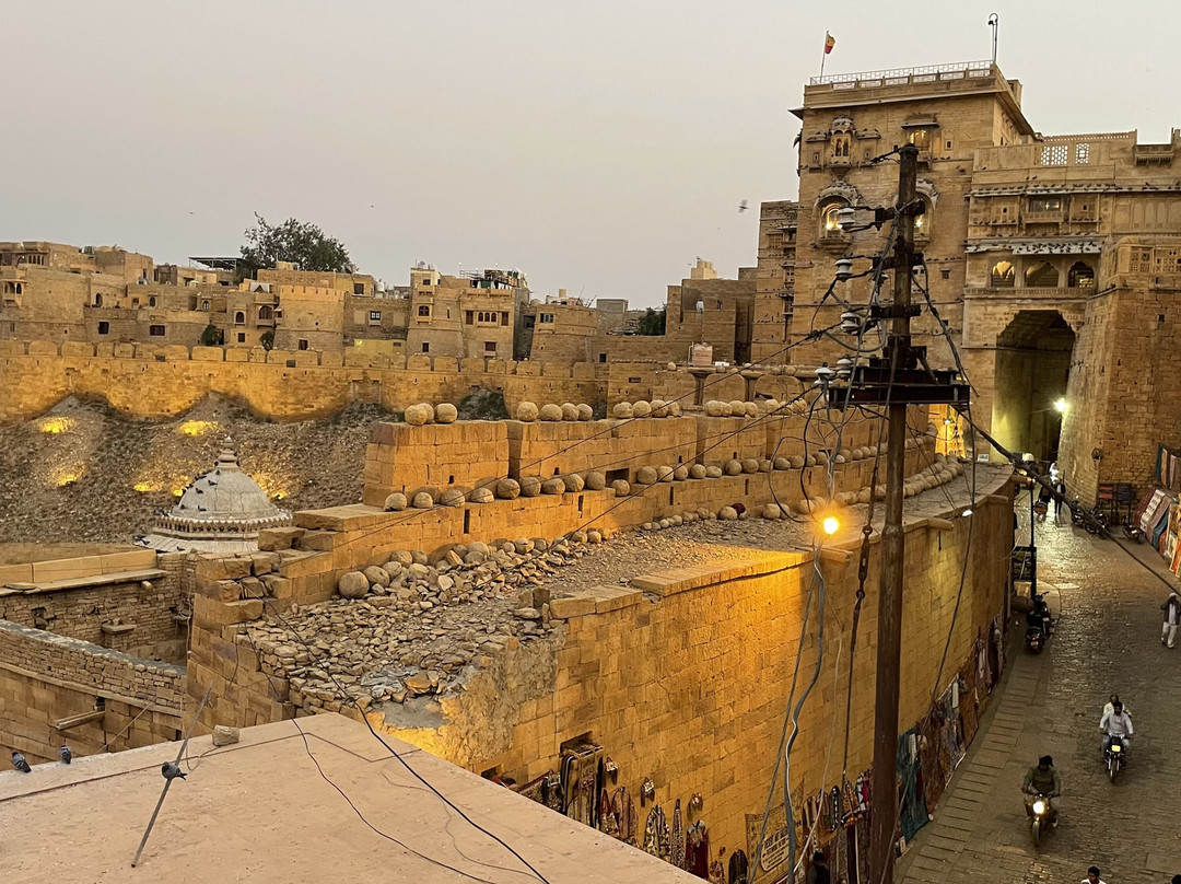 奇拉芭旺酒店主图