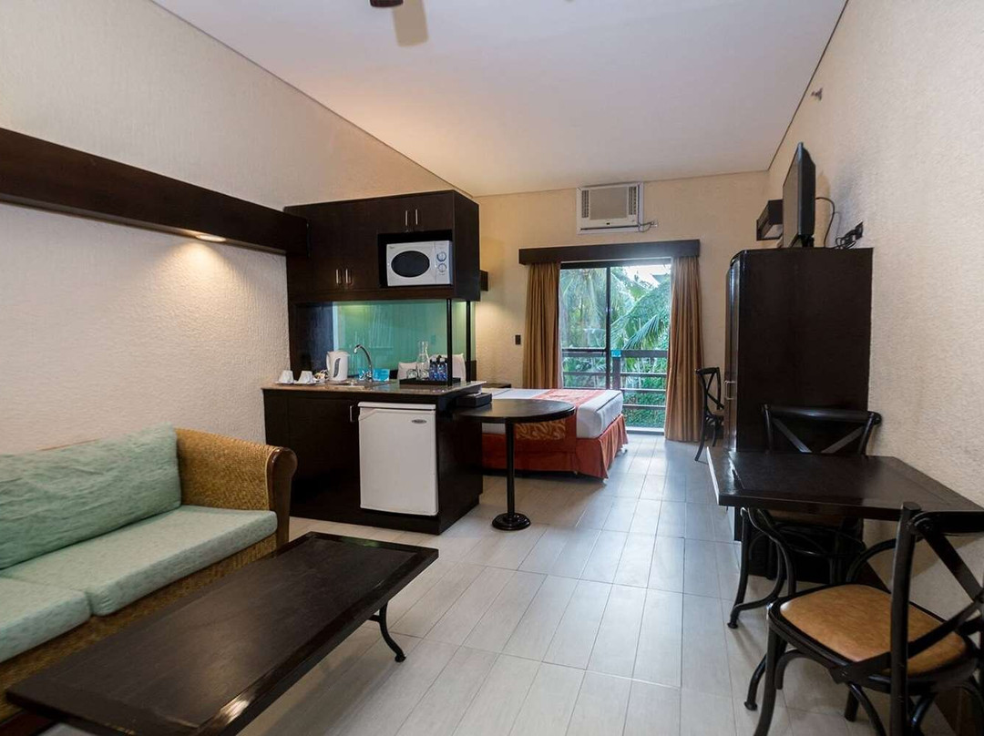 麦克罗特客栈&套房主图