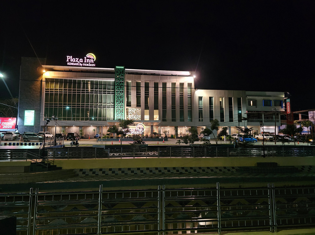 肯达里广场旅店主图