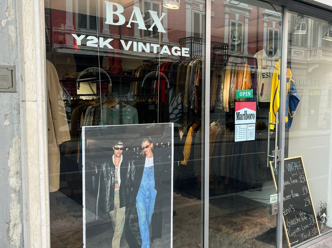 Bax Vintage Y2k