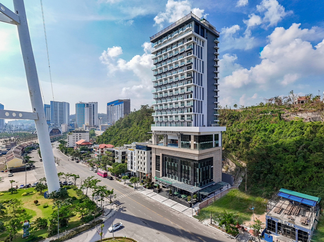 Wyndham Garden Legend Halong
