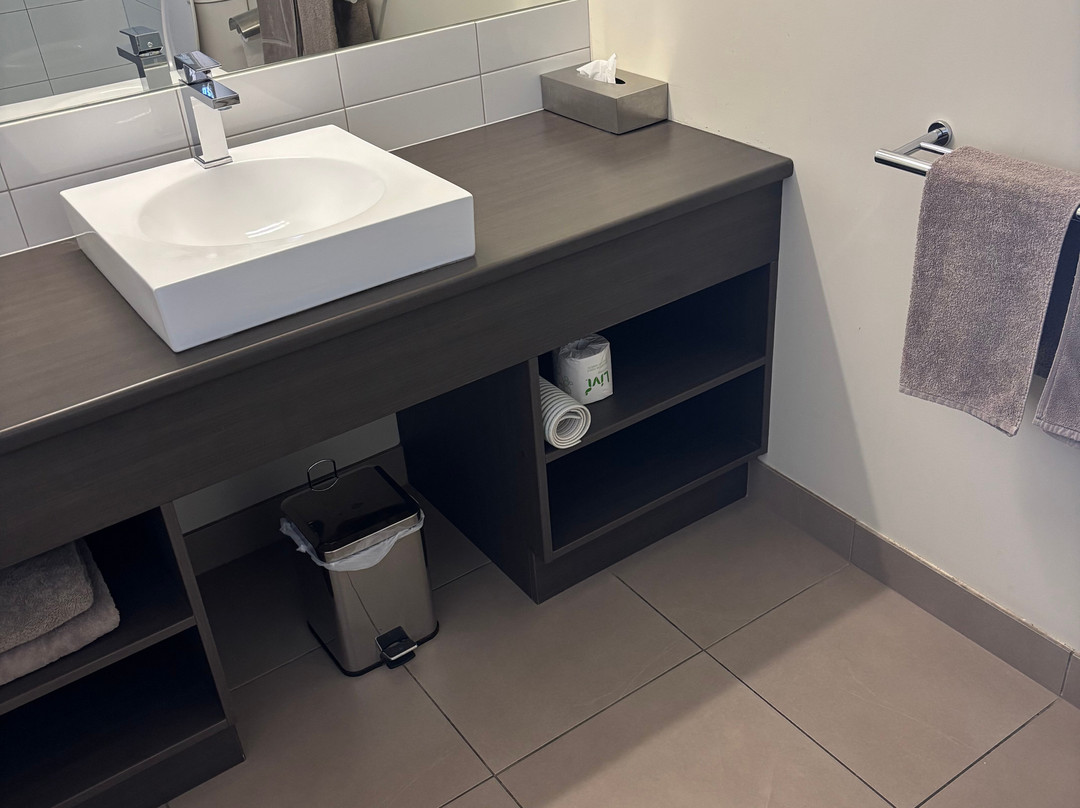 榆树汽车旅馆主图