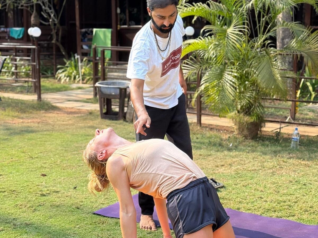 Sunrise Yoga with Ayush - Varanasi-瓦拉纳西必去景点