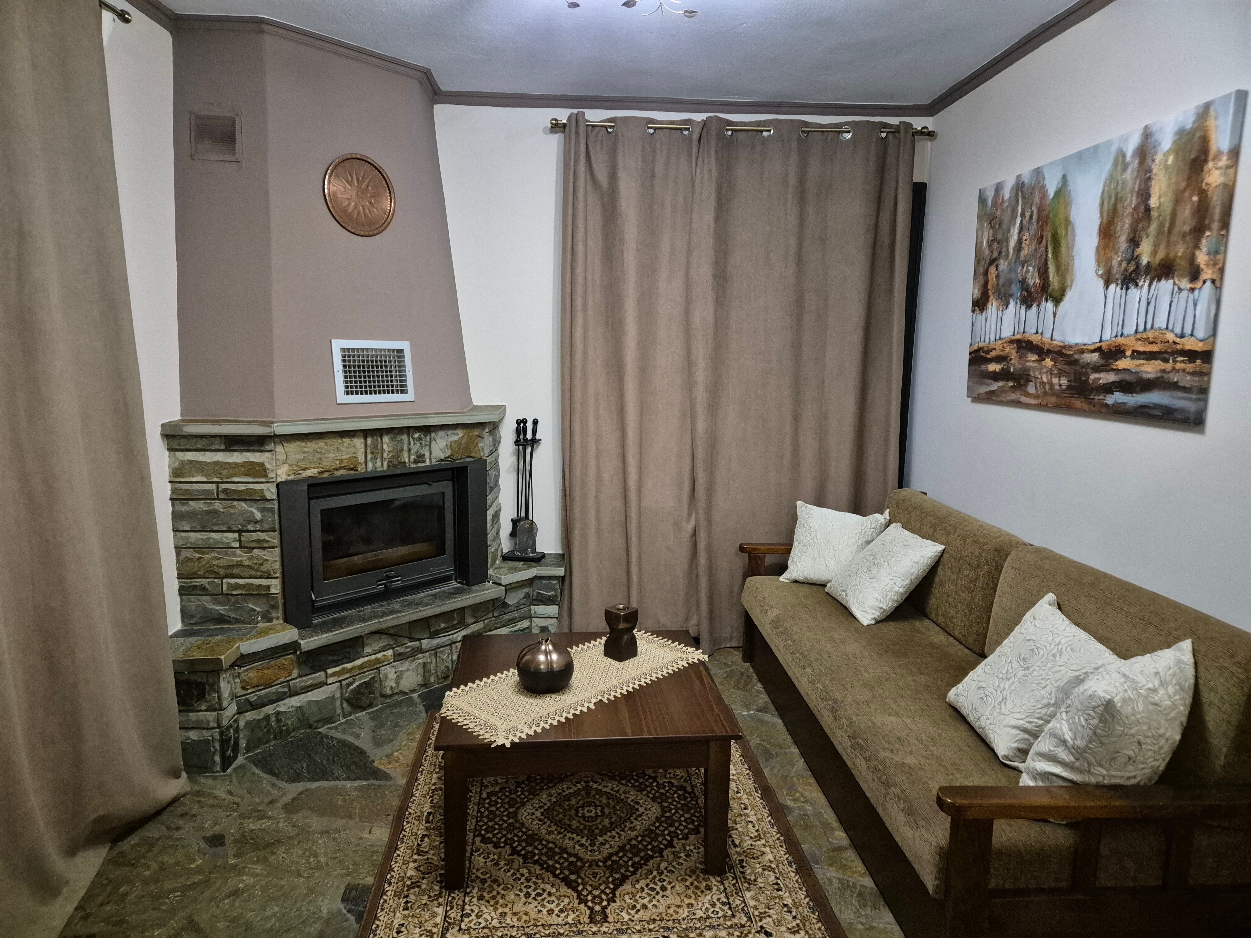 Limnaio Hotel-官方