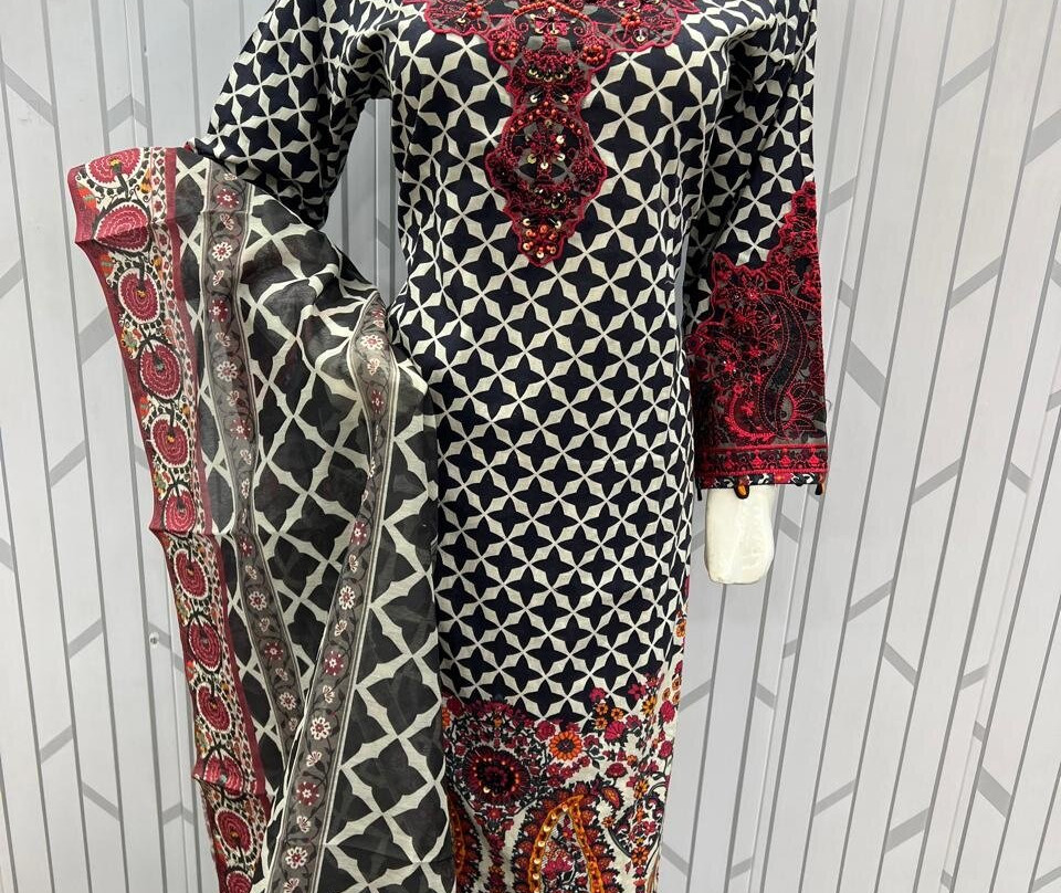 Avishah Garments Makli Thatta Sindh