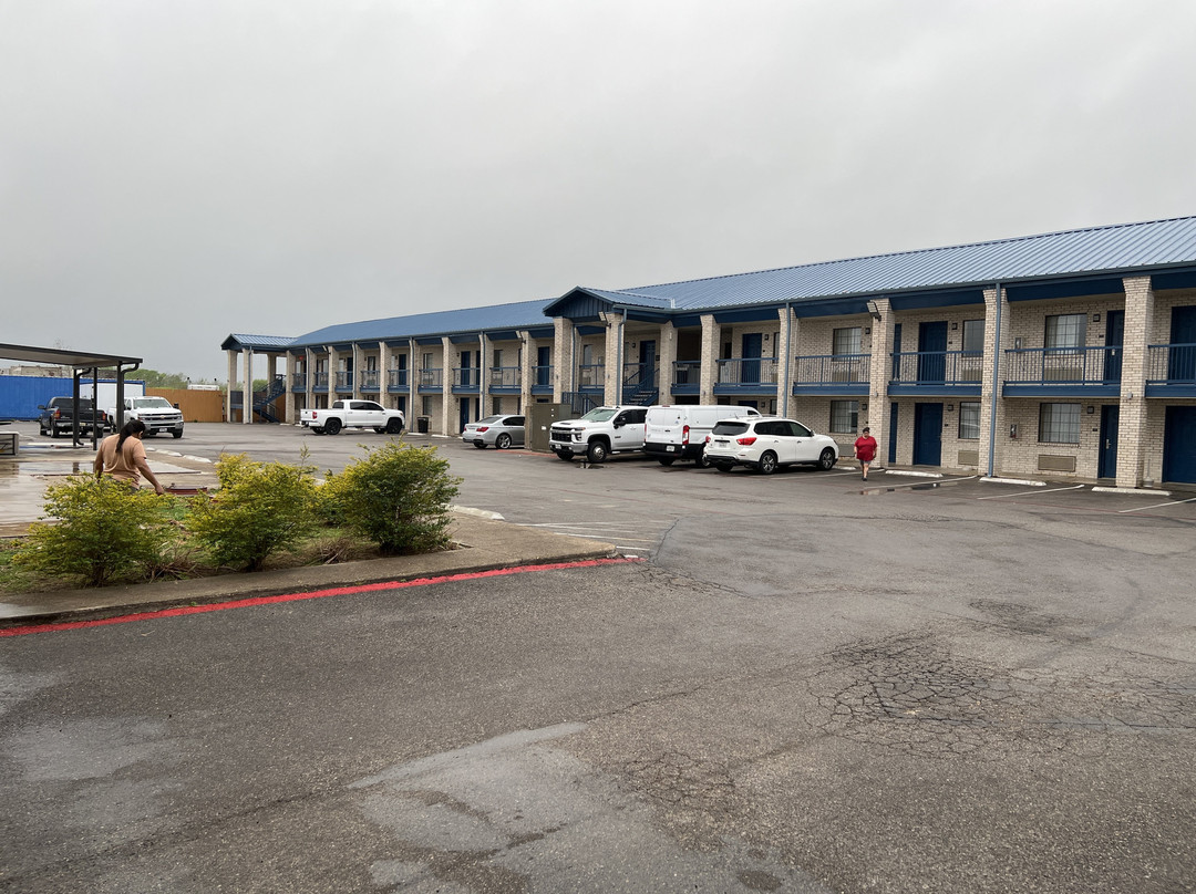 Super 8 by Wyndham Victoria TX主图