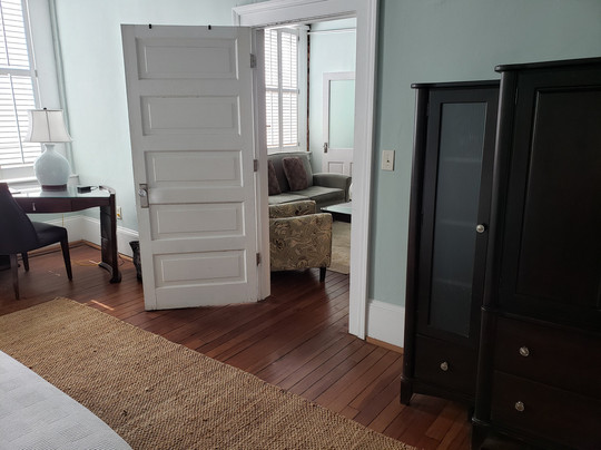 The Wayfarer Hotel主图