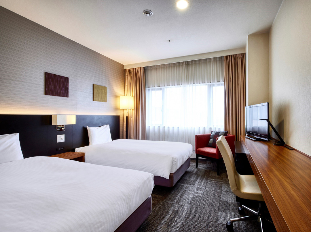 Royal Pines Hotel Chiba主图