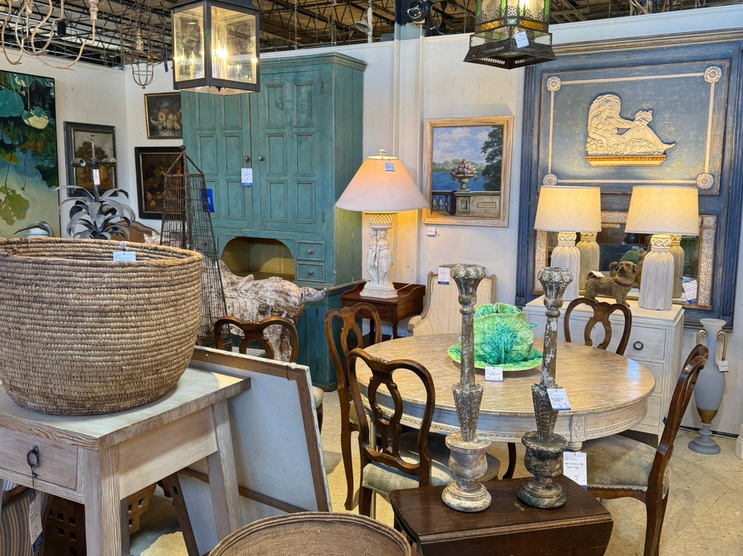 The Antique And Artisan Gallery-斯坦福必去景点