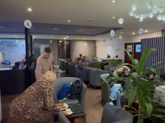 Moonimaa Airport Lounge-湖卢勒必去景点