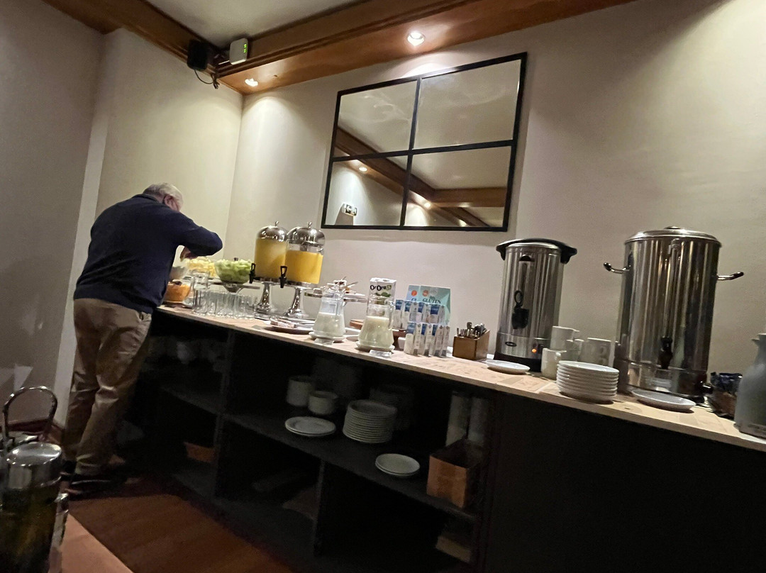 雷伊唐费利佩酒店主图