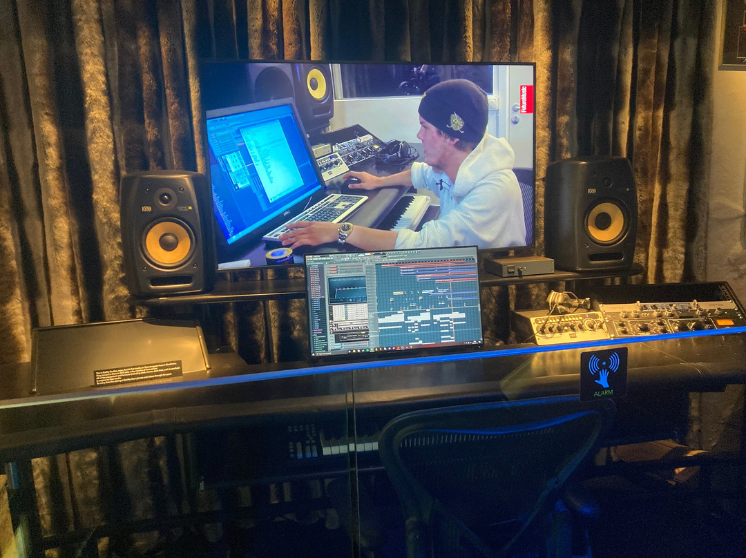 Avicii Experience景点图片