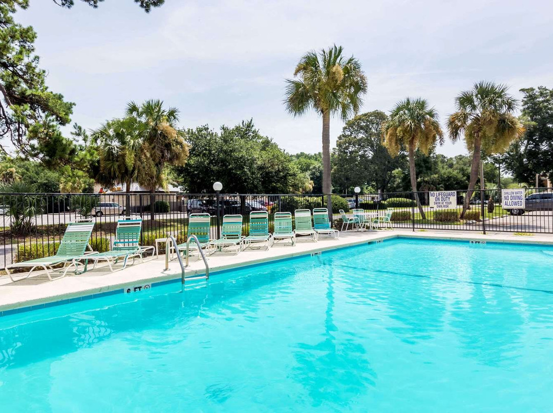 Days Inn by Wyndham Little River