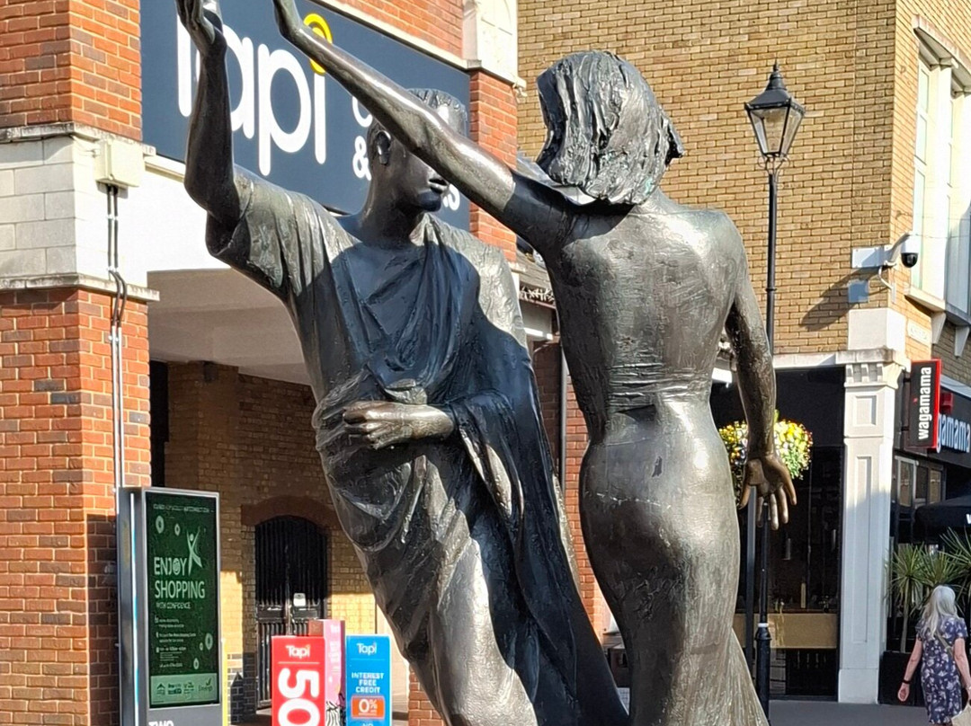 Time Contiuum Statue-斯坦斯必去景点