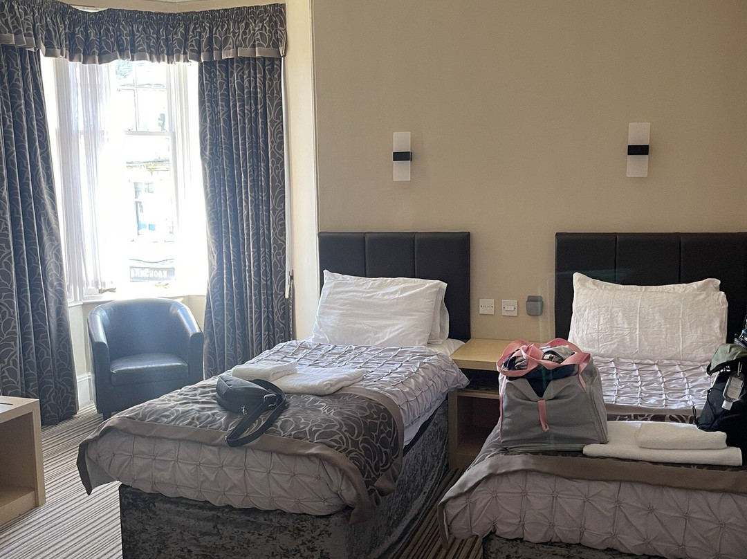 Burnett Arms Hotel主图