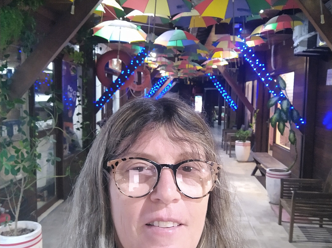 Umbrella Street-嘎林海斯港必去景点