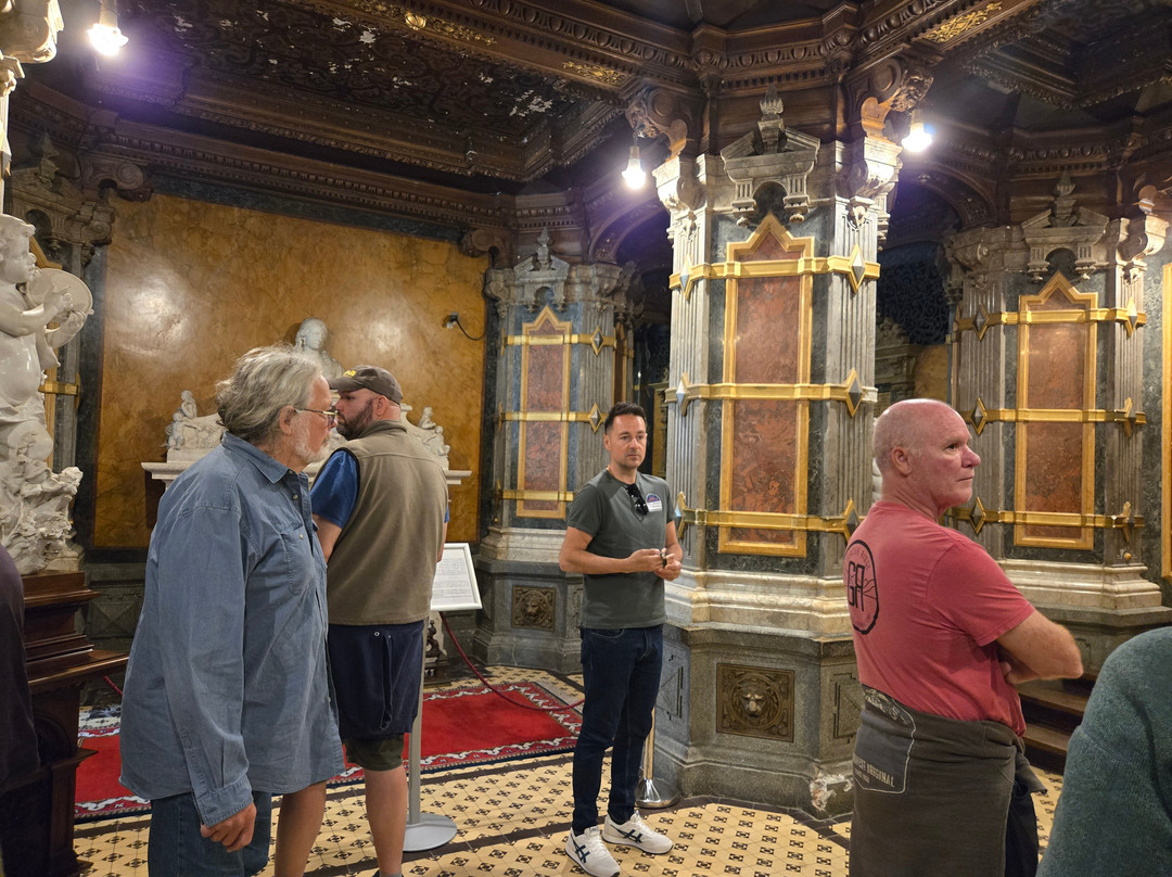 Touring Romania景点图片
