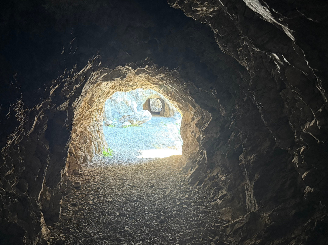 Plakias Tunnels景点图片
