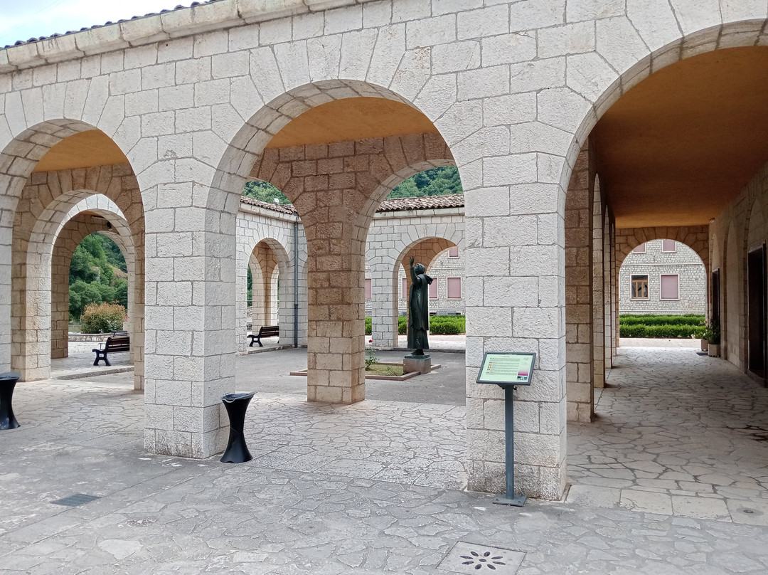 Roccaporena, Santuario Di Santa Rita-Roccaporena必去景点