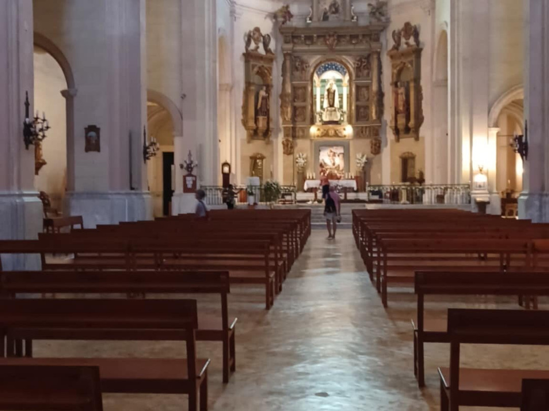 Iglesia Del Carmen-Mahon必去景点
