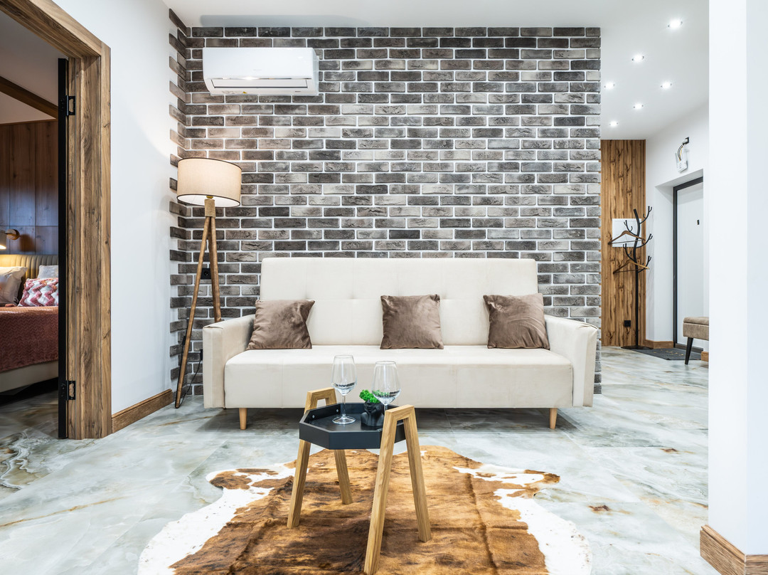 Apartments Oplot主图