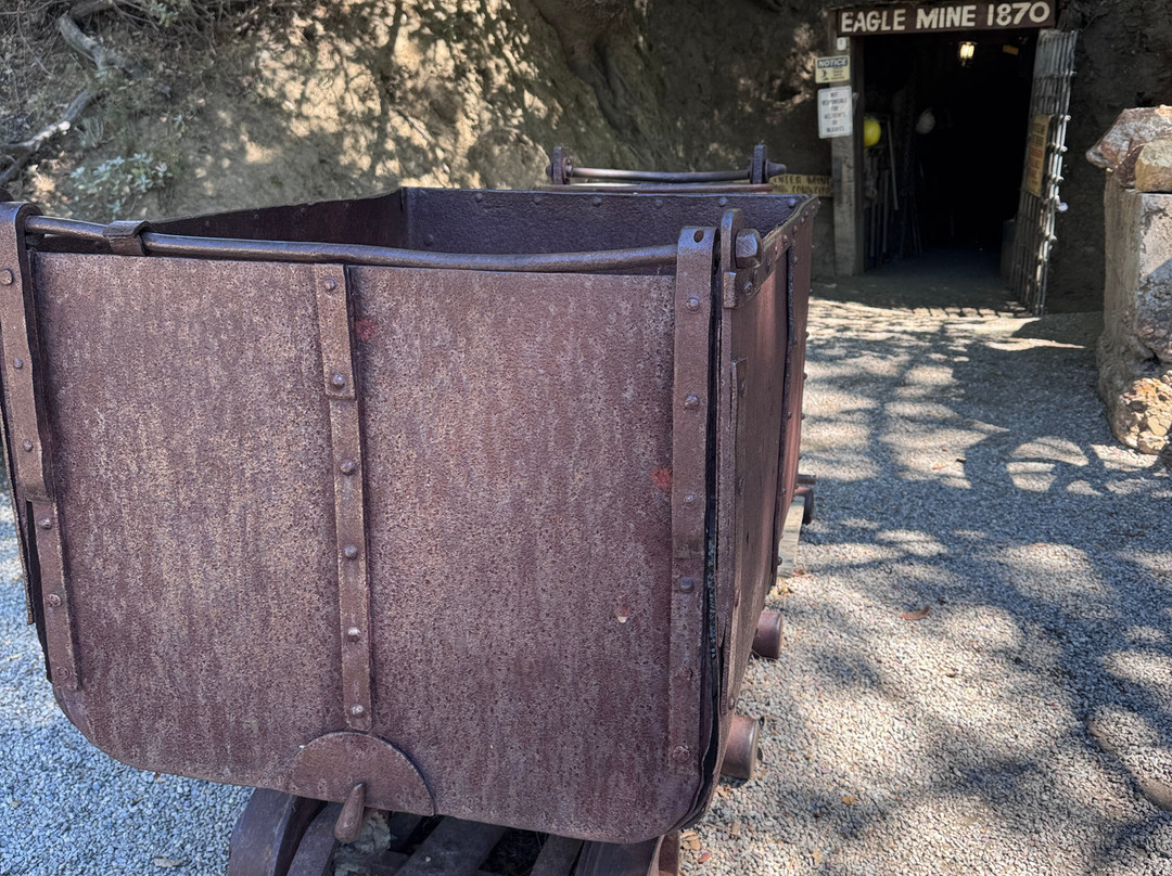 Eagle and High Peak Mine-朱利安必去景点