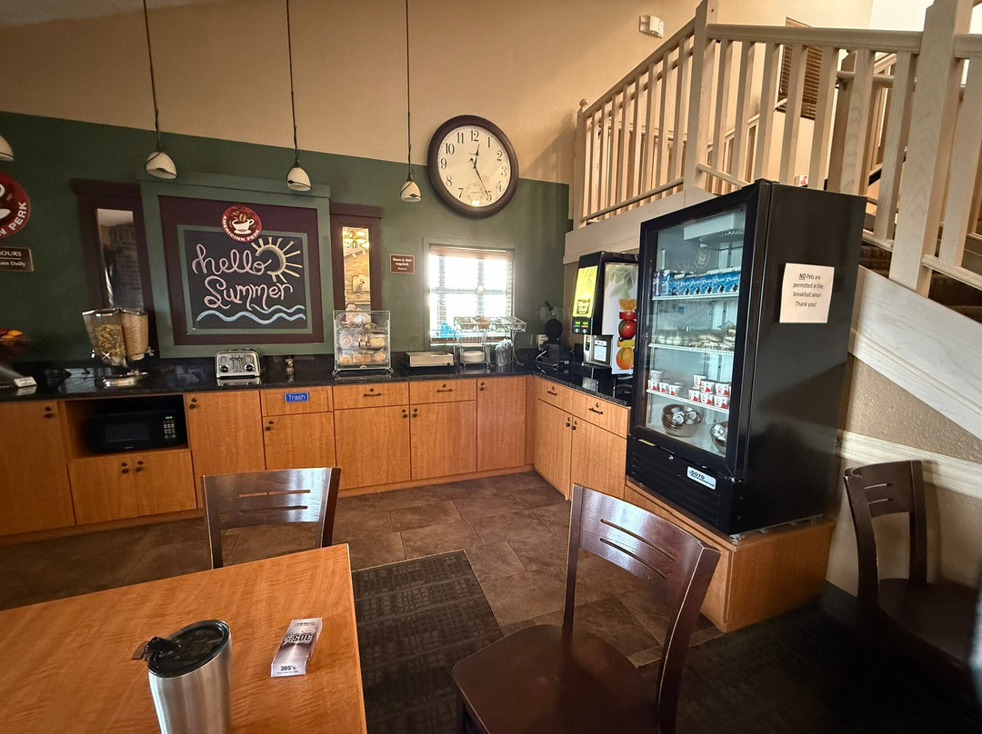 AmericInn by Wyndham Osceola主图