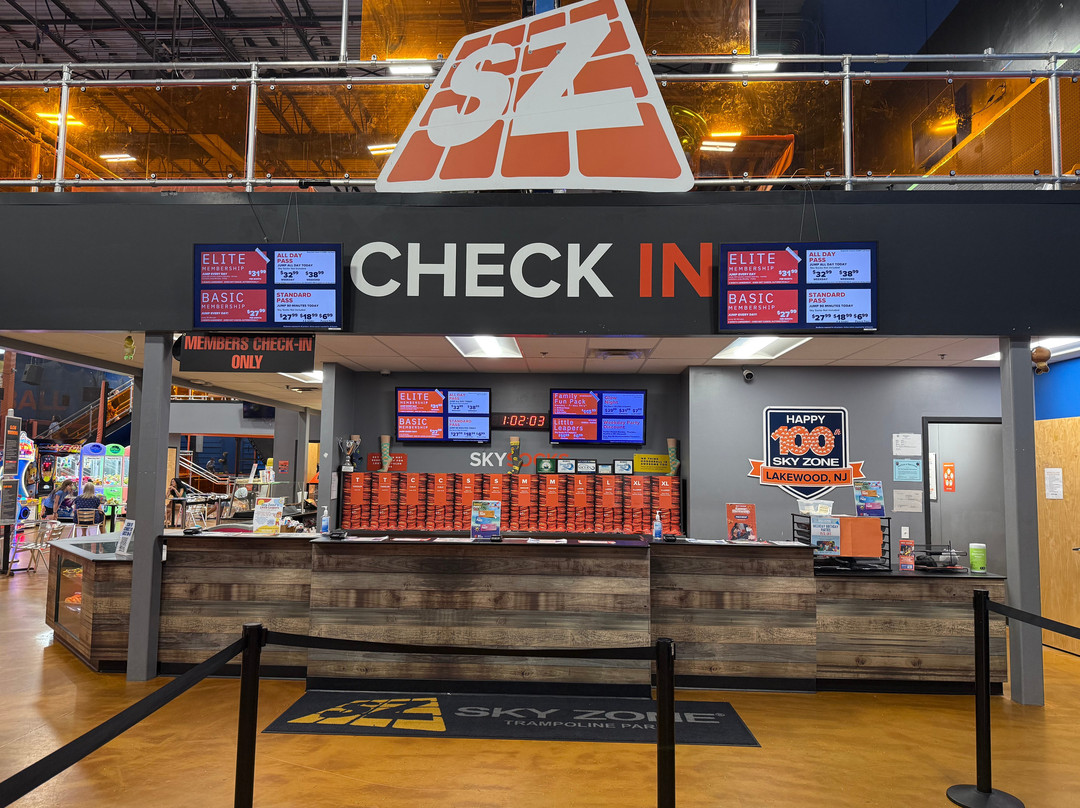 Sky Zone Lakewood