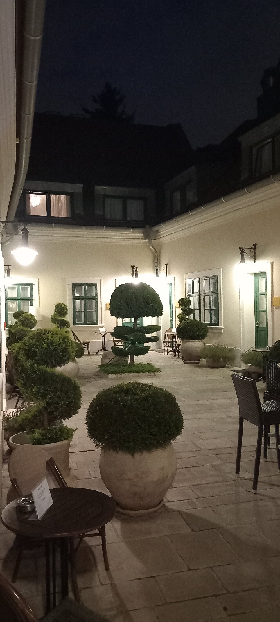 Maison Bistro & Hotel-官方