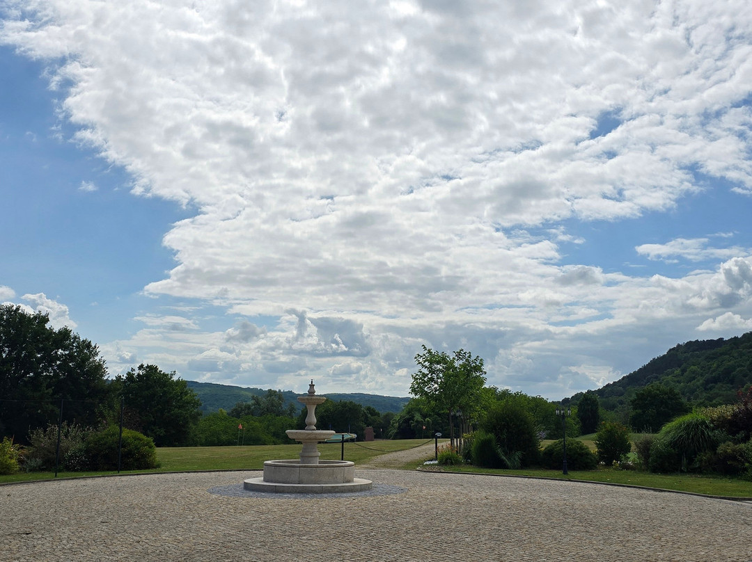 雷德庞当斯德蒙雷库酒店主图