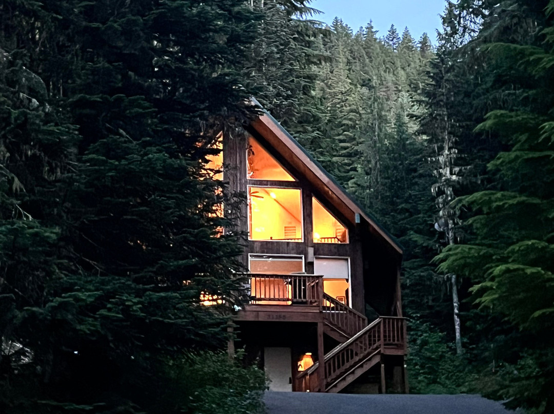 Collins Lake Resort主图