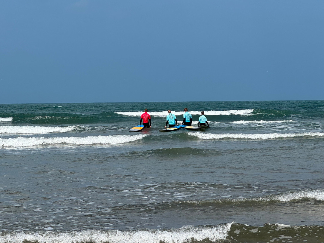 Westward Waves Surf School-Westward Ho!必去景点