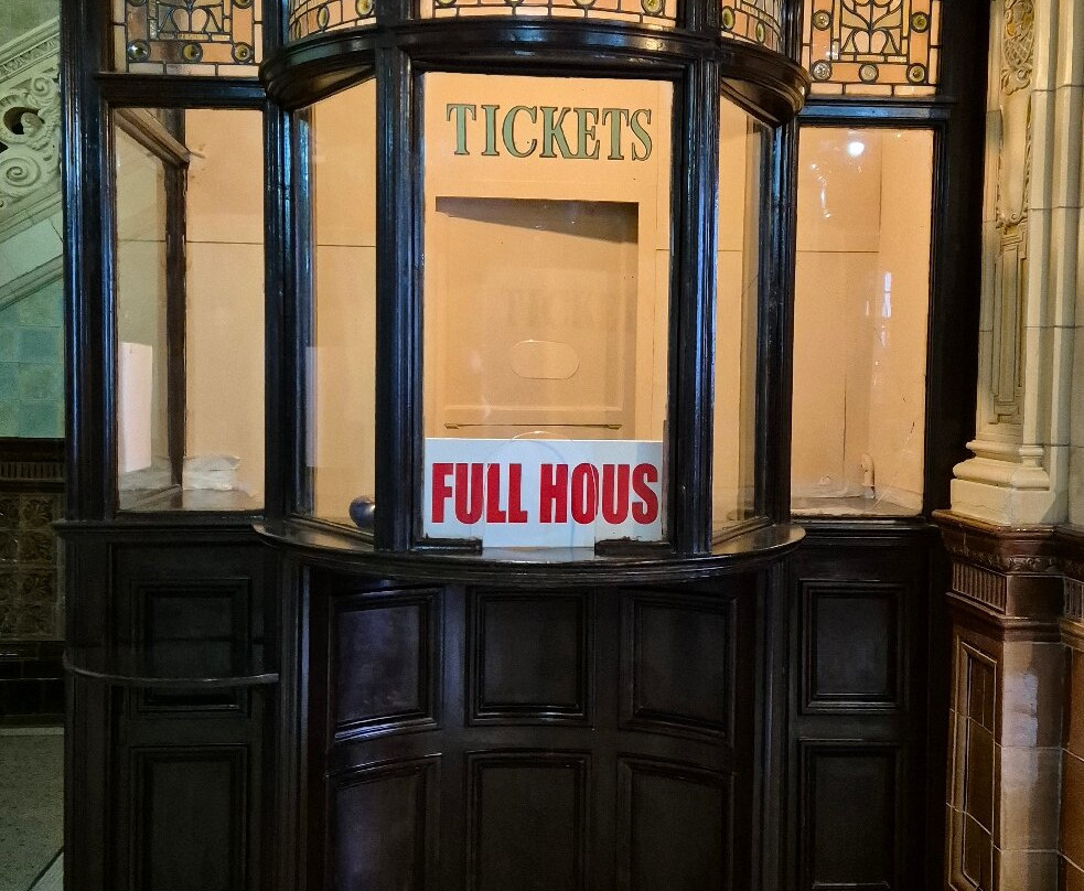 Morecambe Winter Gardens-莫克姆必去景点